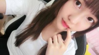 台湾美女主播自称“100公分大白腿” 晒新照引网友热议