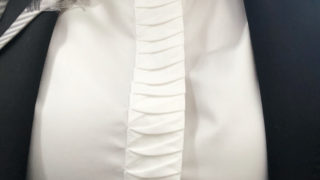 小姐姐提问:女生穿衬衫是不是都有这种随时爆开的困扰。