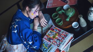 少女的夏日小憩