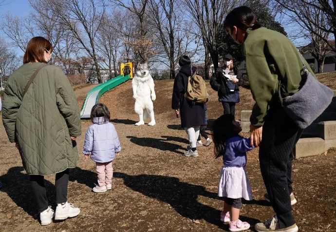 做人烦恼太多 那变成福瑞吧~